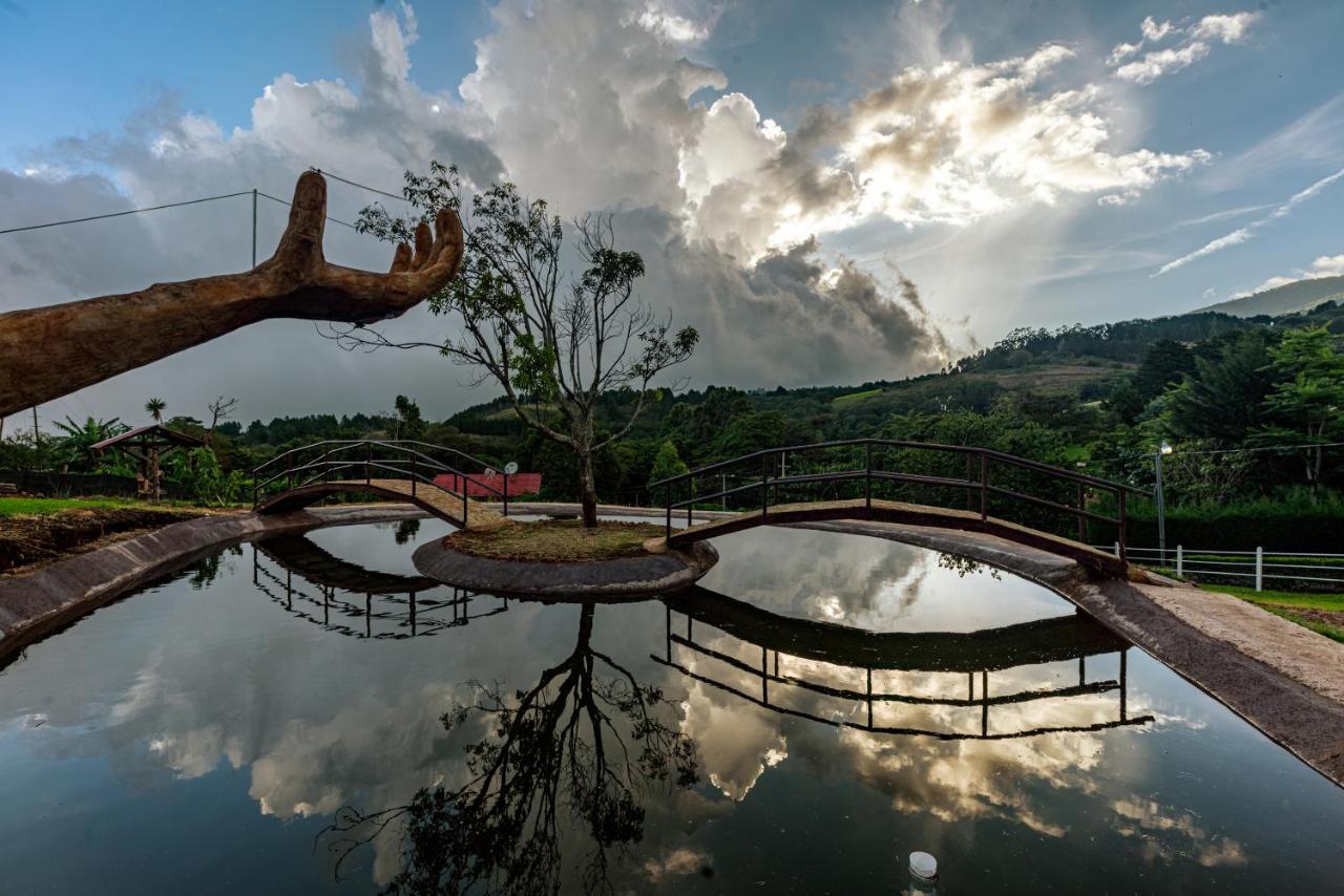 Hotel & Spa Escondite De La Montana Sabana Redonda Zewnętrze zdjęcie